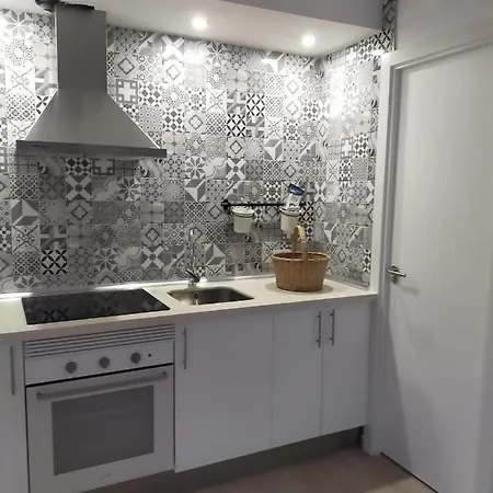 Vivienda Con Terraza En Playas De