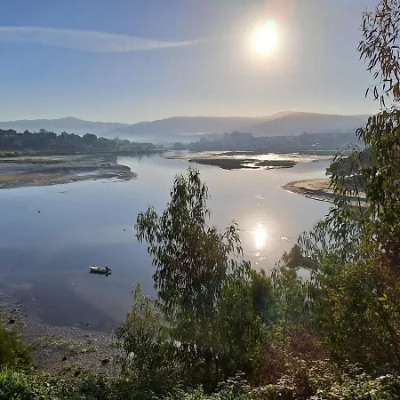 Vivienda Con Terraza En Playas De * Baiona