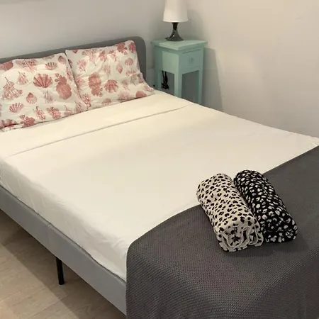 Vivienda Con Terraza En Playas De Baiona