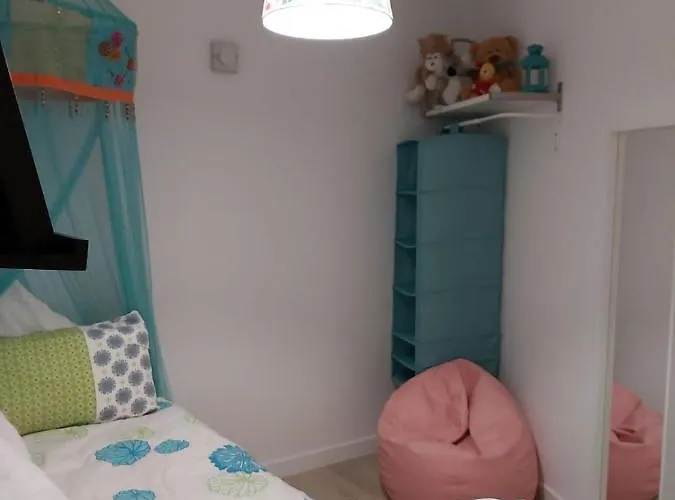 Apartamento Vivienda Con Terraza En Playas De