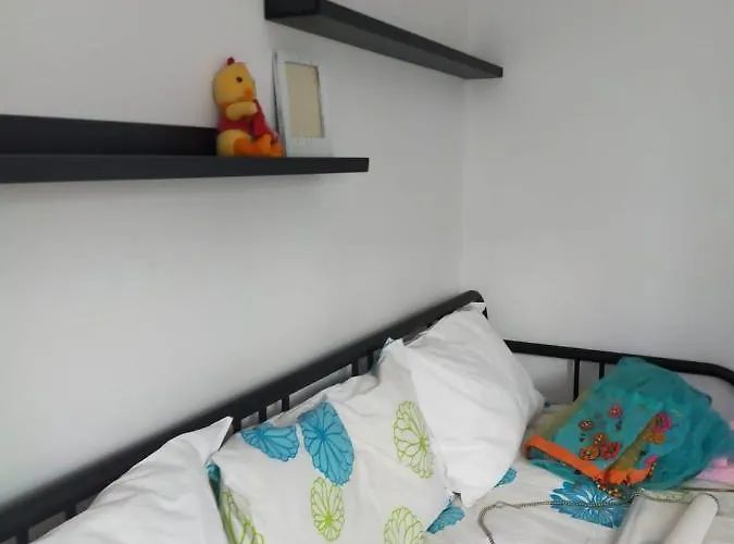 Apartamento Vivienda Con Terraza En Playas De Baiona